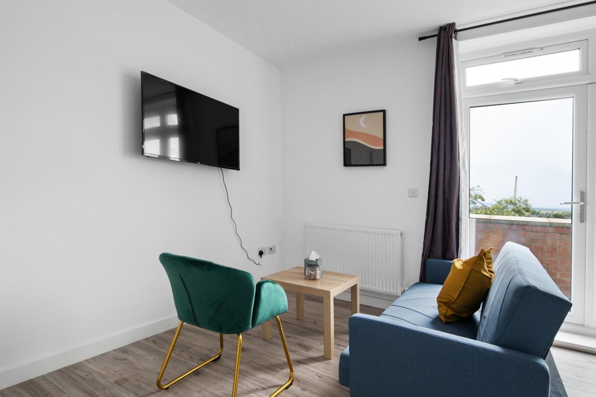 Livestay-Modern Apartments Building In Aylesbury Aylesbury  Exterior photo