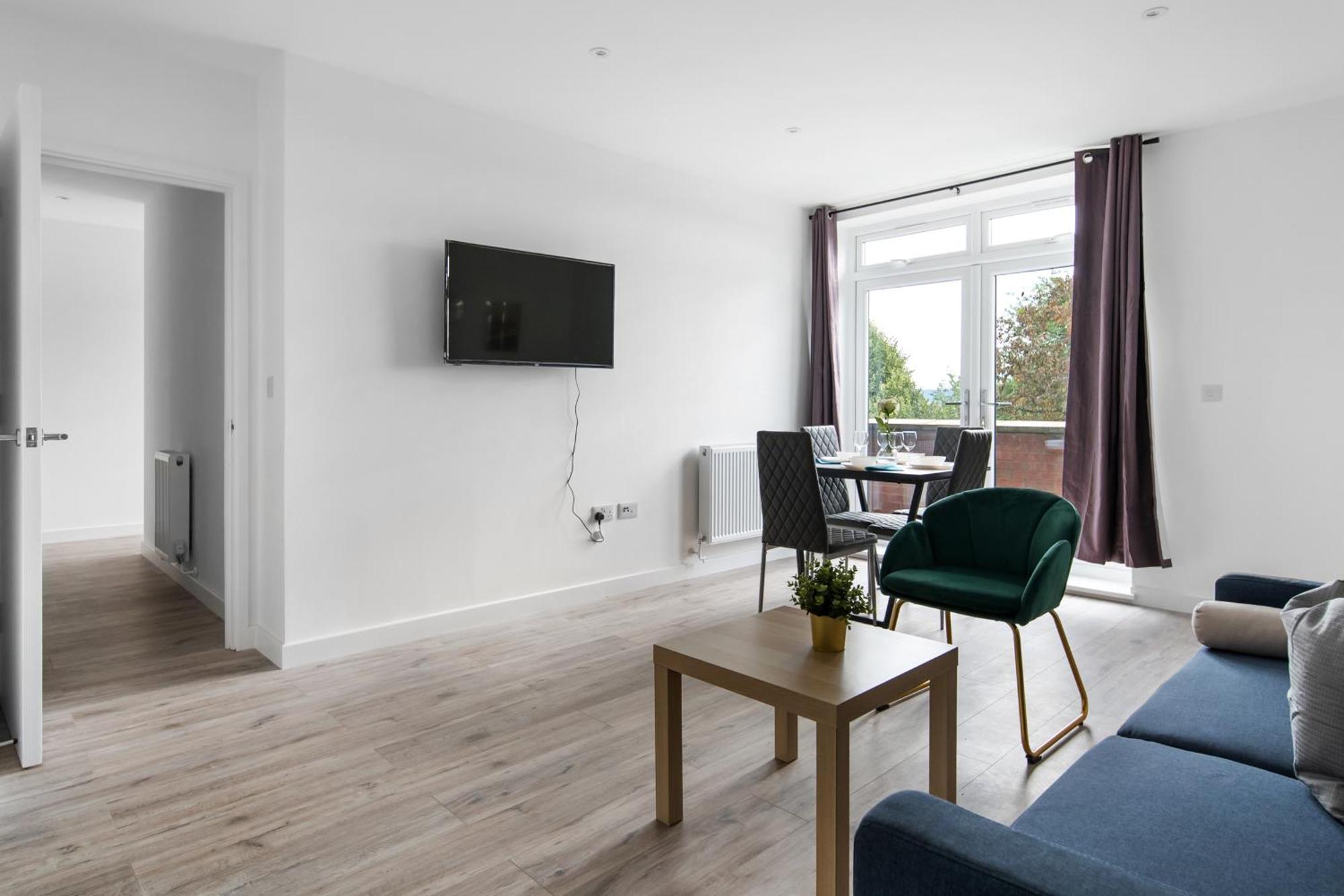 Livestay-Modern Apartments Building In Aylesbury Aylesbury  Exterior photo